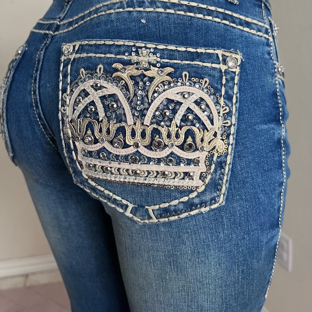 Women’s bootcut jeans